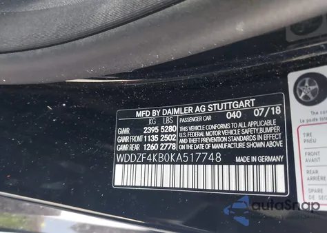 2019 Mercedes-Benz E 300 4Matic z USA, uszkodzony, nr VIN WDDZF4KB0KA517748